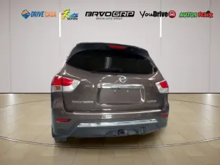 2015 Nissan Pathfinder Platinum 2WD