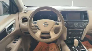 2015 Nissan Pathfinder Platinum 2WD