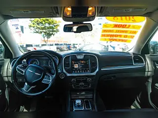 2018 Chrysler 300