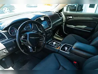 2018 Chrysler 300