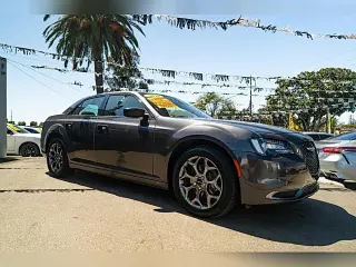 2018 Chrysler 300