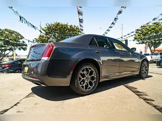 2018 Chrysler 300