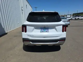Kia Sorento 2024 S 4dr SUV