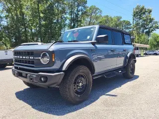 Ford Bronco 2023 4x4 Black Diamond 4dr SUV