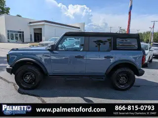 Ford Bronco 2023 4x4 Black Diamond 4dr SUV