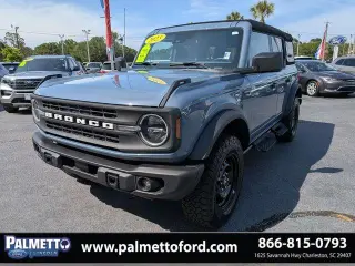 Ford Bronco 2023 4x4 Black Diamond 4dr SUV