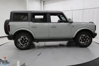 Ford Bronco 2022 4x4 Base 4dr SUV