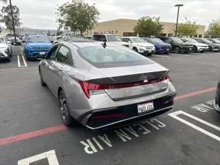 Hyundai ELANTRA 2025 Limited 4dr Sedan