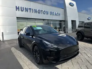 Tesla Model Y 2022 AWD Performance 4dr Crossover