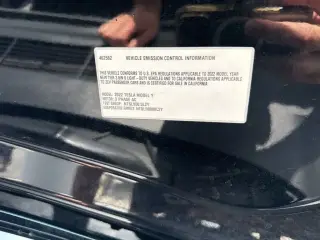 Tesla Model Y 2022 AWD Performance 4dr Crossover