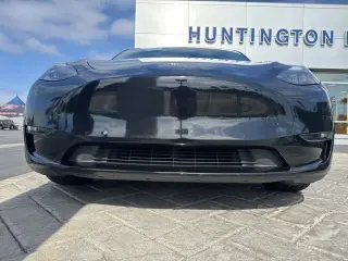 Tesla Model Y 2022 AWD Performance 4dr Crossover