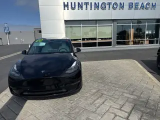 Tesla Model Y 2022 AWD Performance 4dr Crossover