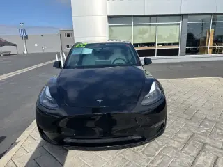 Tesla Model Y 2022 AWD Performance 4dr Crossover