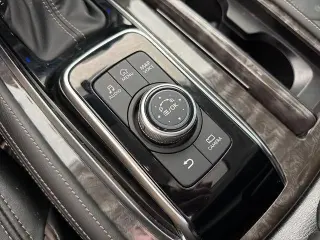 Nissan Armada 2021 4x4 Platinum 4dr SUV