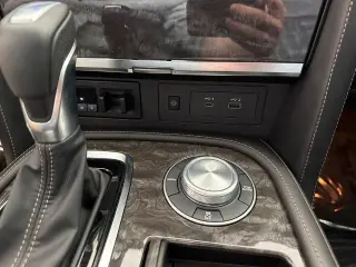 Nissan Armada 2021 4x4 Platinum 4dr SUV