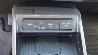 Hyundai KONA 2026 SEL Premium 4dr SUV