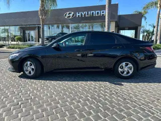 Hyundai ELANTRA 2023 SE 4dr Sedan