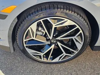 Hyundai IONIQ 6 2024 SEL 4dr Sedan