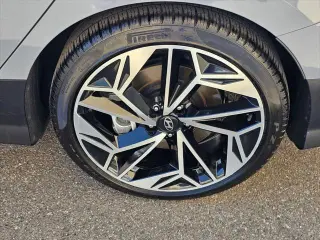 Hyundai IONIQ 6 2024 SEL 4dr Sedan