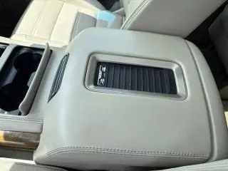 GMC Yukon 2017 4x2 Denali 4dr SUV