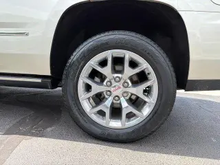 GMC Yukon 2017 4x2 Denali 4dr SUV
