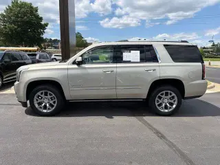GMC Yukon 2017 4x2 Denali 4dr SUV