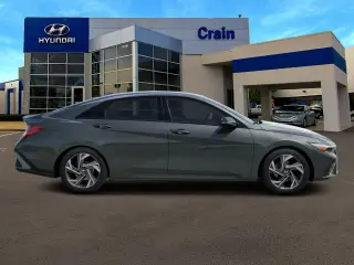 Hyundai ELANTRA 2025 SEL Sport 4dr Sedan