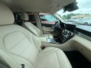 Mercedes-Benz GLC 2022 AWD GLC 300 4MATIC 4dr SUV