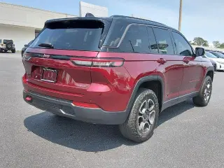 Jeep Grand Cherokee 2022 4x4 Trailhawk 4dr SUV (midyear release)