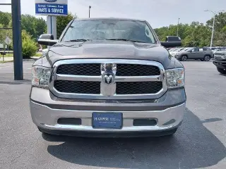 Ram 1500 Classic 2021 4x4 Tradesman 4dr Crew Cab 5.5 ft. SB Pickup