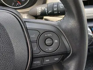 Toyota RAV4 2019 XLE Premium 4dr SUV