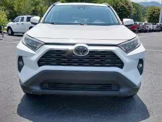 Toyota RAV4 2019 XLE Premium 4dr SUV