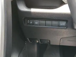 Toyota RAV4 2019 XLE Premium 4dr SUV