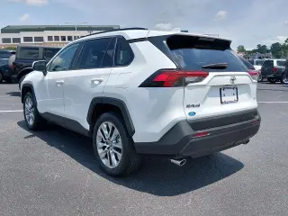 Toyota RAV4 2019 XLE Premium 4dr SUV