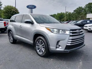 Toyota Highlander 2019 SE 4dr SUV