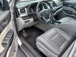 Toyota Highlander 2019 SE 4dr SUV