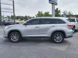 Toyota Highlander 2019 SE 4dr SUV