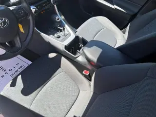Toyota RAV4 Hybrid 2025 AWD LE 4dr SUV