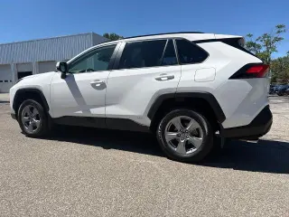 Toyota RAV4 Hybrid 2025 AWD LE 4dr SUV