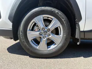 Toyota RAV4 Hybrid 2025 AWD LE 4dr SUV