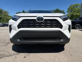 Toyota RAV4 Hybrid 2025 AWD LE 4dr SUV