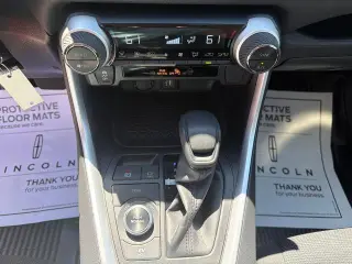 Toyota RAV4 Hybrid 2025 AWD LE 4dr SUV