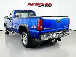 Chevrolet Silverado 2500HD 2004 2dr Standard Cab LS 4WD LB