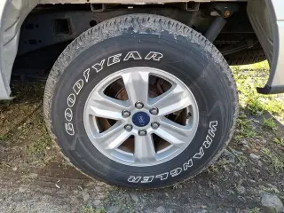 Ford F-150 2016 4x4 Lariat 4dr SuperCab 8 ft. LB