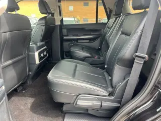 Ford Expedition 2023 4x4 XLT 4dr SUV