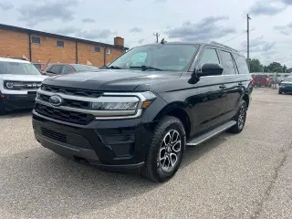 Ford Expedition 2023 4x4 XLT 4dr SUV