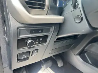 Ford Expedition 2023 4x4 XLT 4dr SUV