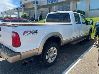 Ford F-350 Super Duty 2012 4x4 XL 4dr Crew Cab 6.8 ft. SB SRW Pickup