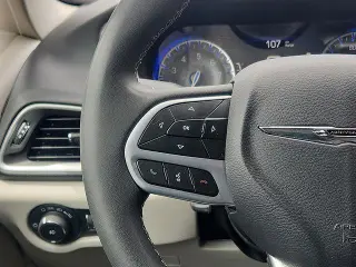 Chrysler Pacifica 2023 Touring L 4dr Mini-Van