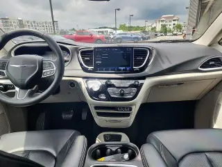 Chrysler Pacifica 2023 Touring L 4dr Mini-Van